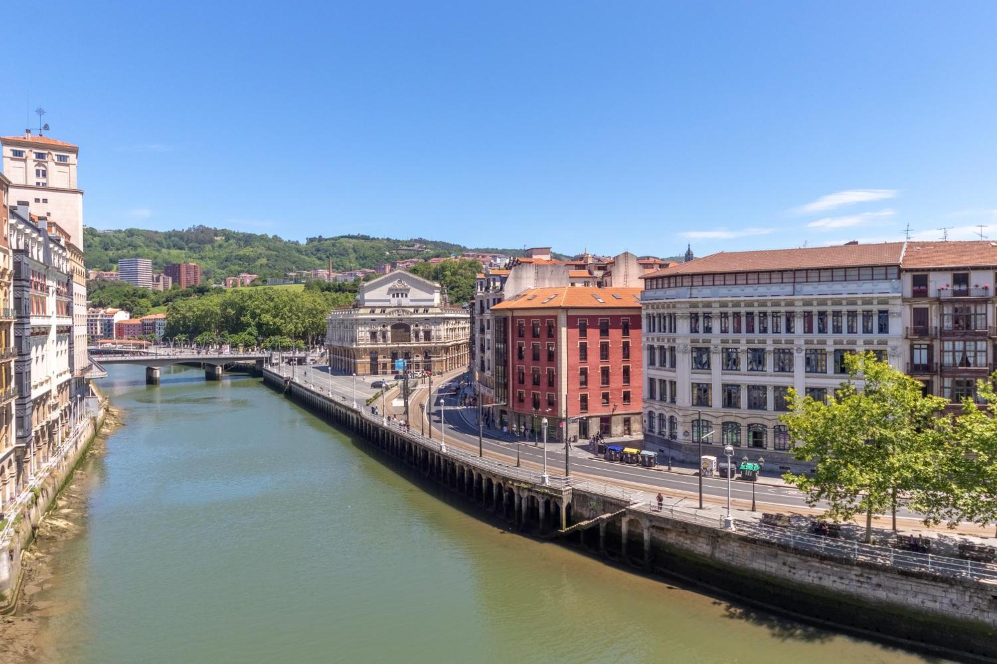 Apartamento Con Vistas A La Ria Билбао Екстериор снимка